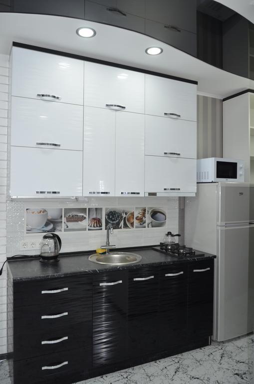 Studio "Black - White" Batumi Luaran gambar