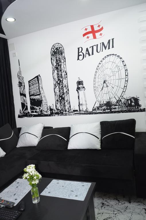Studio "Black - White" Batumi Luaran gambar