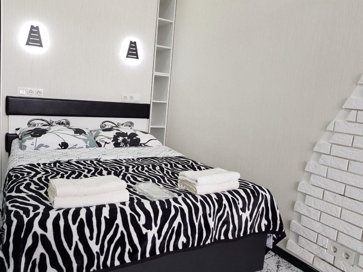 Studio "Black - White" Batumi Luaran gambar